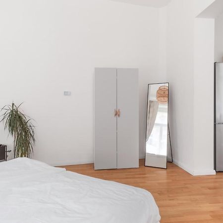 Luminous Apartment For 2 Near Wenceslas Square By Prague Days Екстер'єр фото