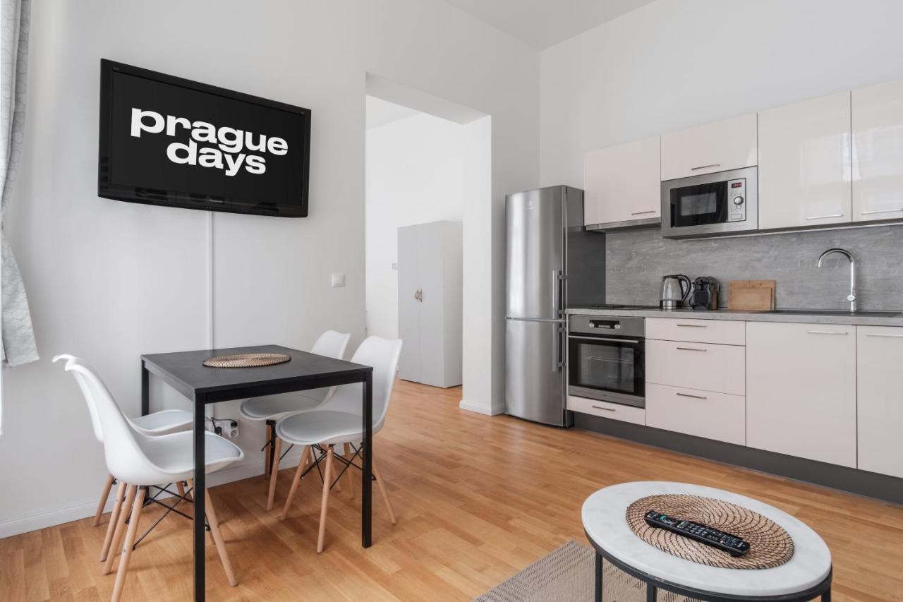 Luminous Apartment For 2 Near Wenceslas Square By Prague Days Екстер'єр фото